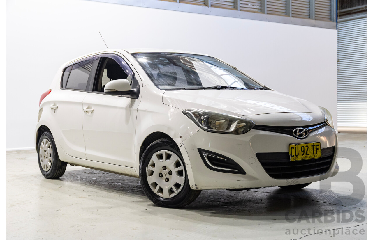 10/2012 Hyundai I20 Active PB MY12.5 5d Hatchback White 1.4L