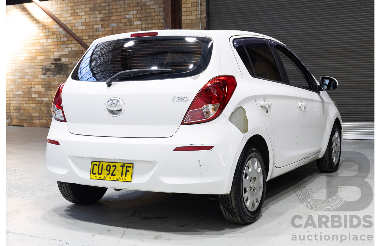 10/2012 Hyundai I20 Active PB MY12.5 5d Hatchback White 1.4L