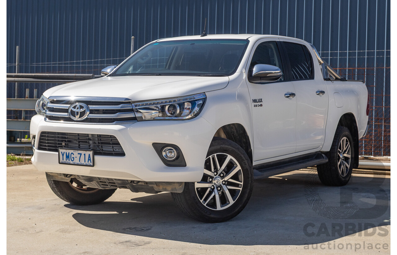 12/2017 Toyota Hilux SR5 (4x4) GUN126R Dual Cab Utility Glacier White Turbo Diesel 2.8L