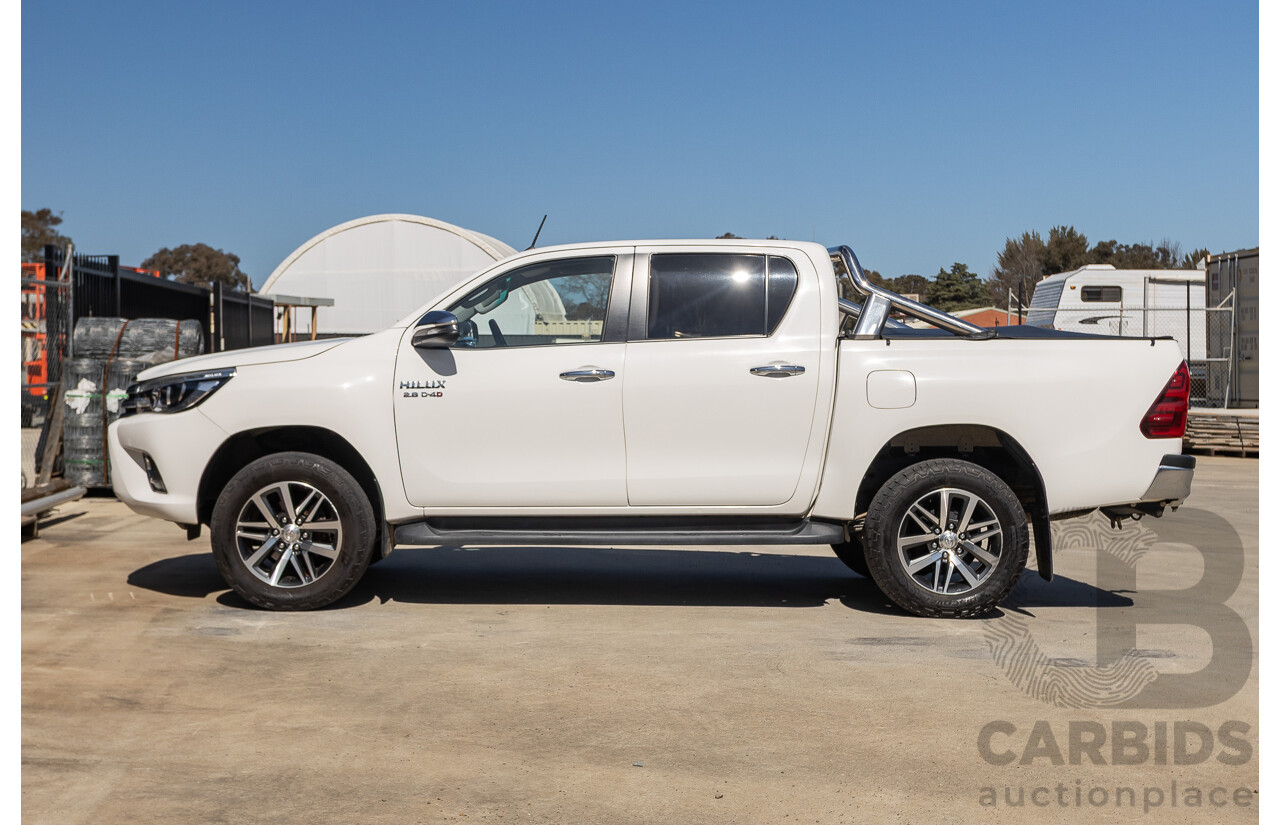 12/2017 Toyota Hilux SR5 (4x4) GUN126R Dual Cab Utility Glacier White Turbo Diesel 2.8L