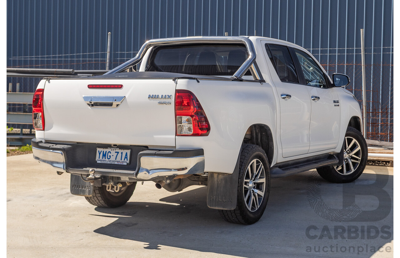 12/2017 Toyota Hilux SR5 (4x4) GUN126R Dual Cab Utility Glacier White Turbo Diesel 2.8L