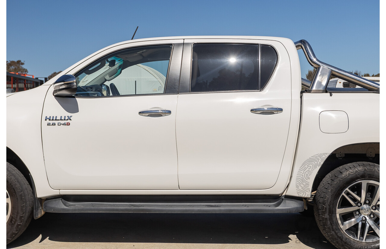 12/2017 Toyota Hilux SR5 (4x4) GUN126R Dual Cab Utility Glacier White Turbo Diesel 2.8L