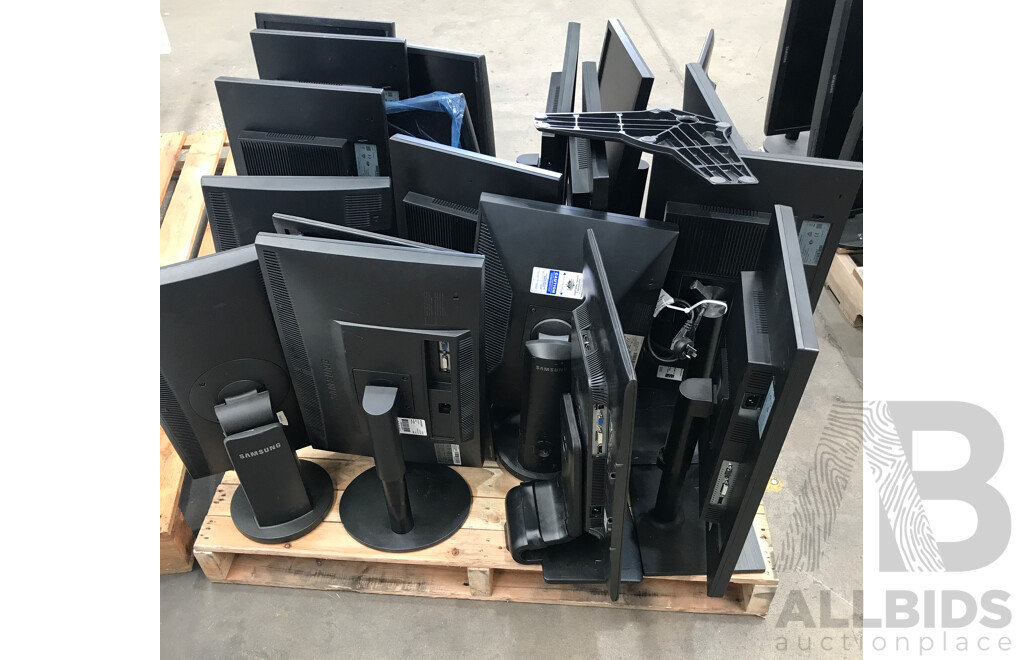 Pallet Lot of Assorted Samsung and HP Monitors
