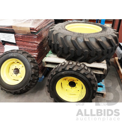 4x Galaxy Tractor Tyre's