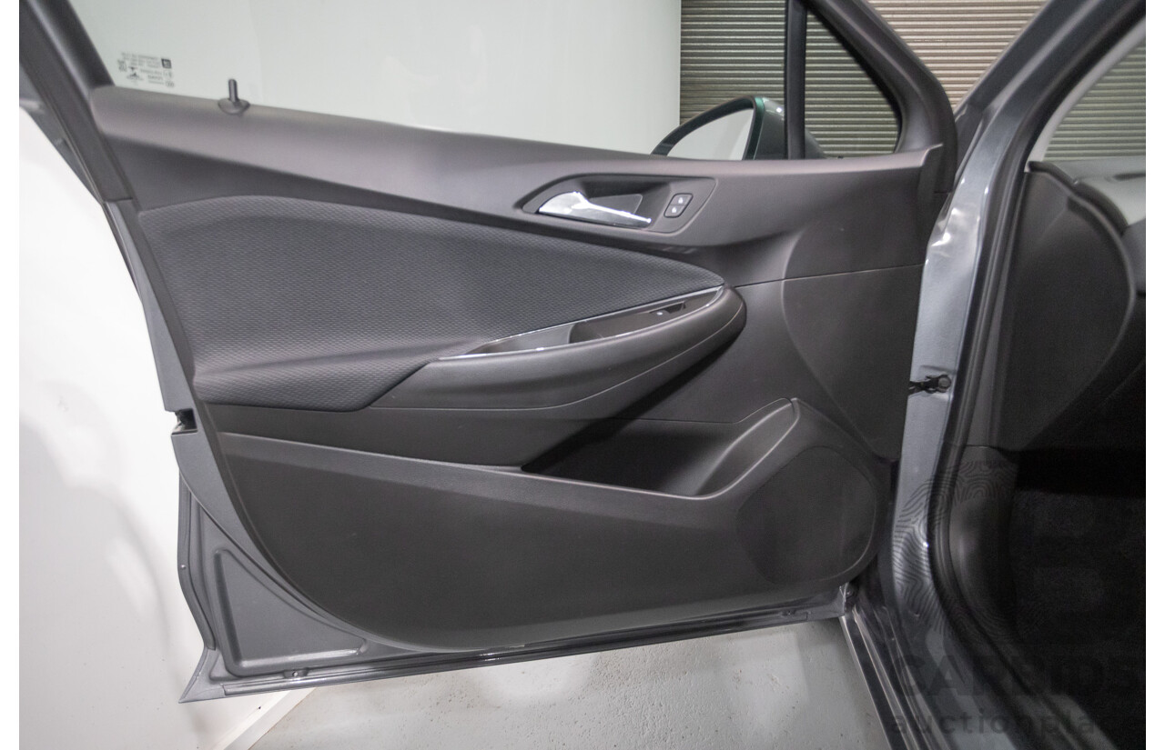 12/2018 Holden Astra LT BL MY18 4d Sedan Cosmic Grey Turbo 1.4L