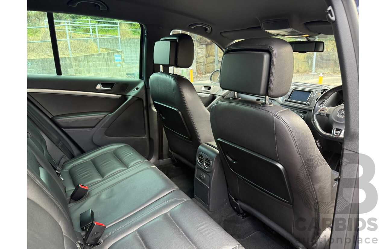 12/2015 Volkswagen Tiguan 155 TSI R-LINE (4x4) AWD 5NC MY16 4D Wagon Night Blue Metallic 2.0L