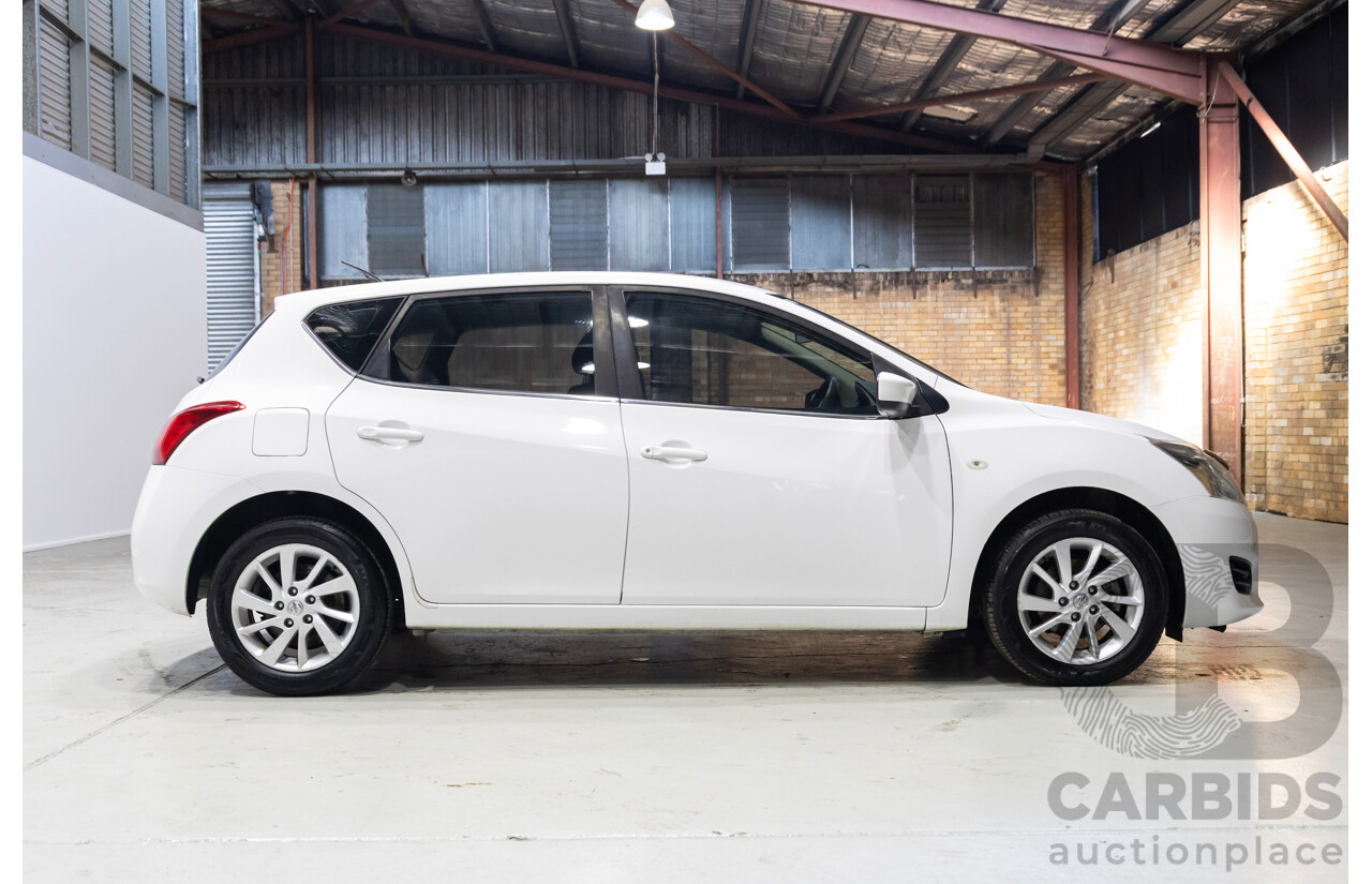 09/2016 Nissan Pulsar ST C12 SERIES 2 5d Hatchback White 1.8L