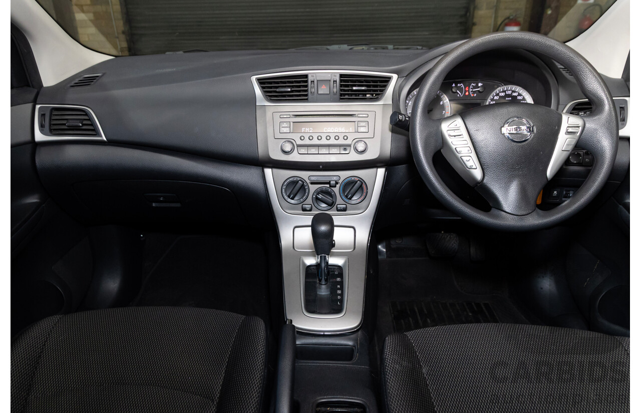 09/2016 Nissan Pulsar ST C12 SERIES 2 5d Hatchback White 1.8L
