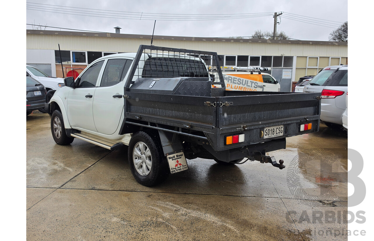 06/2014 Mitsubishi Triton GLX (4x4) MN MY14 UPDATE C/Chas dual cab White 2.5L