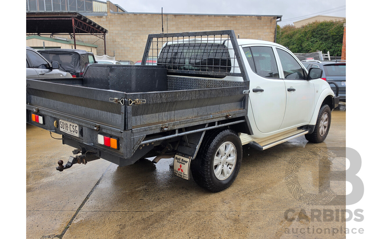 06/2014 Mitsubishi Triton GLX (4x4) MN MY14 UPDATE C/Chas dual cab White 2.5L