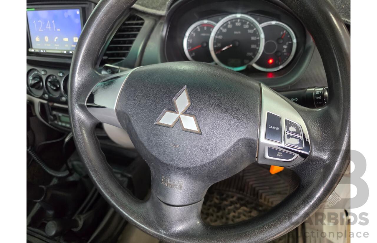 06/2014 Mitsubishi Triton GLX (4x4) MN MY14 UPDATE C/Chas dual cab White 2.5L