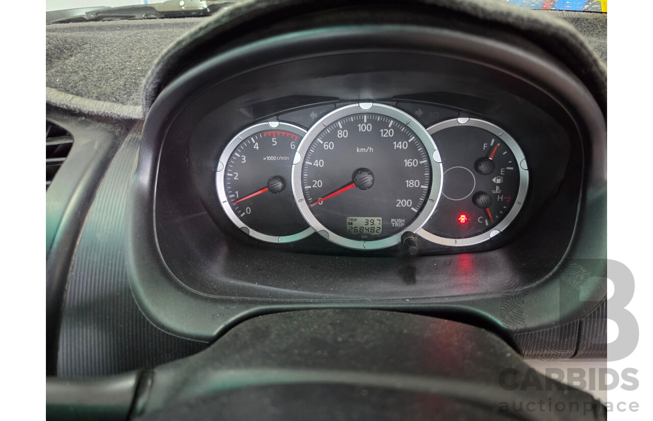 06/2014 Mitsubishi Triton GLX (4x4) MN MY14 UPDATE C/Chas dual cab White 2.5L