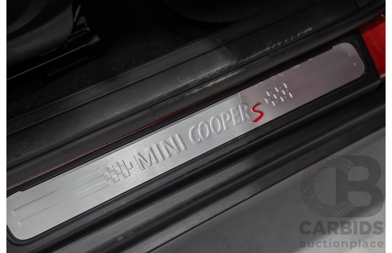 06/2020 Mini Clubman Cooper S F54 4d Wagon Indian Red Metallic Turbo 2.0L
