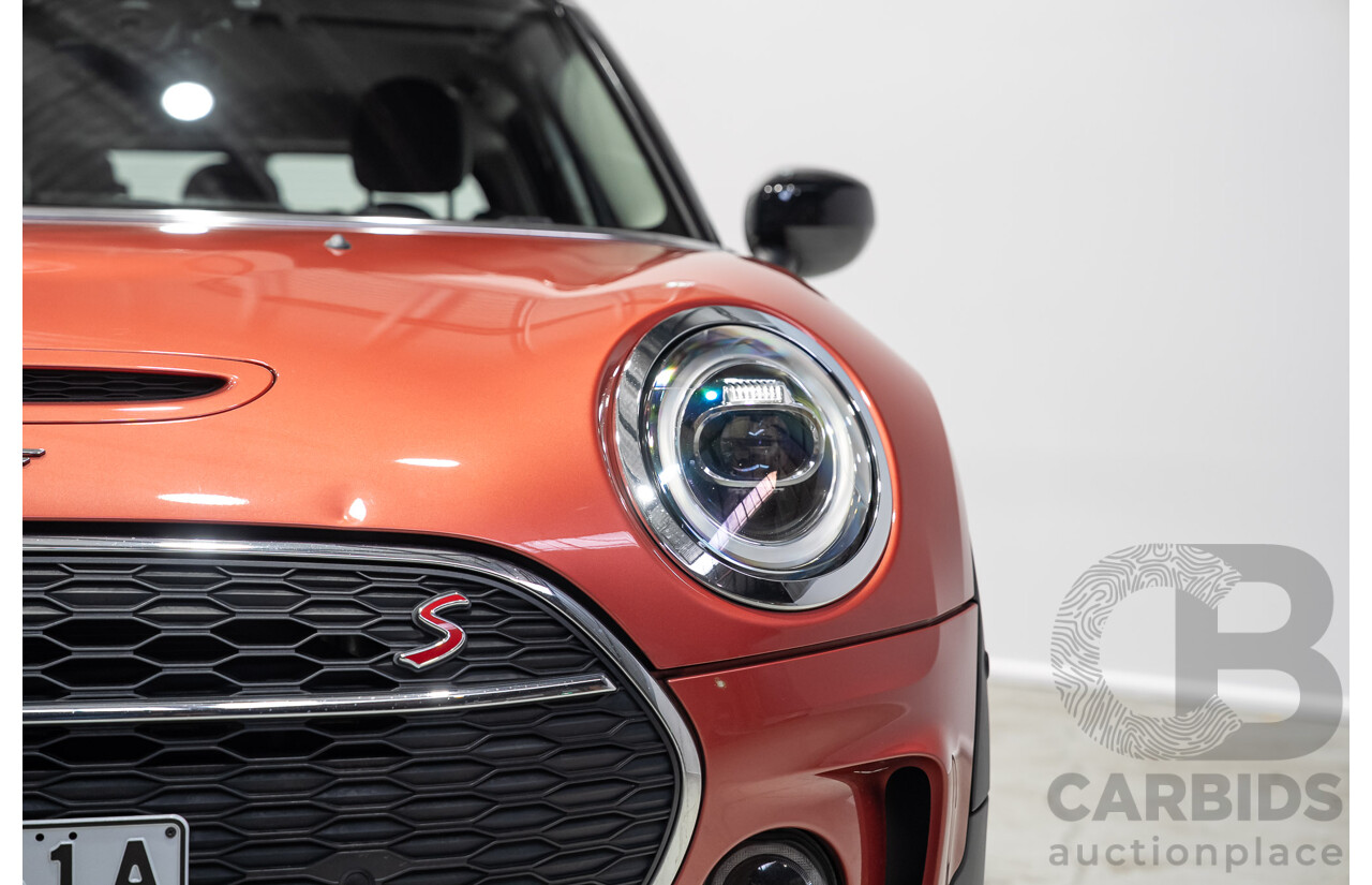 06/2020 Mini Clubman Cooper S F54 4d Wagon Indian Red Metallic Turbo 2.0L