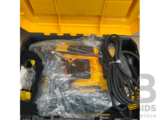 DEWALT SDS Plus Drill Chunk ( D25414 )