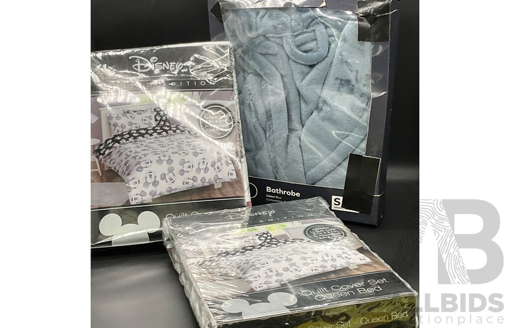 KOO Bathrobe Size S/M , DISNEY Limited Edition Mickey Mouse Bed Quilt Cover Set Queen Bed - Lot of 3