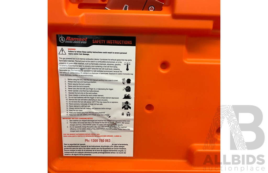 RAMSET Trackfast Cordless Gas Fastening Tool Kit