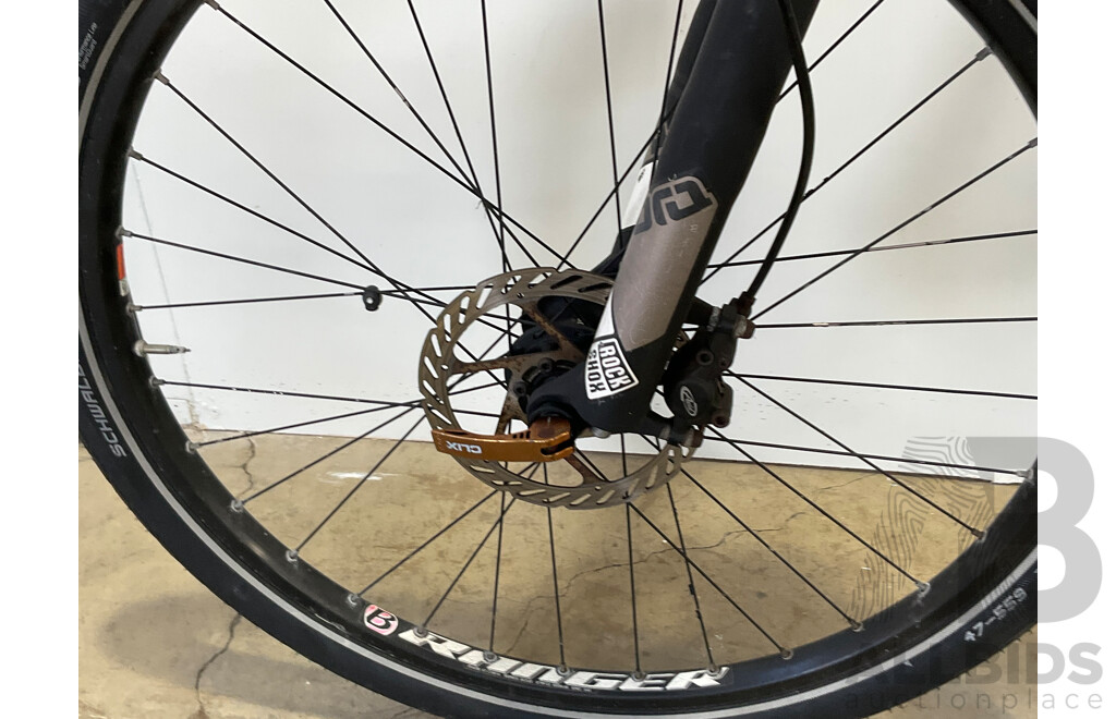 TREK Mountain Bike