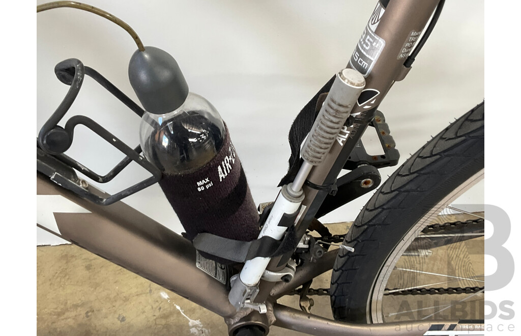 TREK Mountain Bike