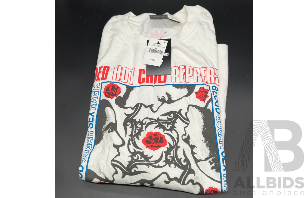 ASSORTED T-shirts Size XL - Lot of 4
