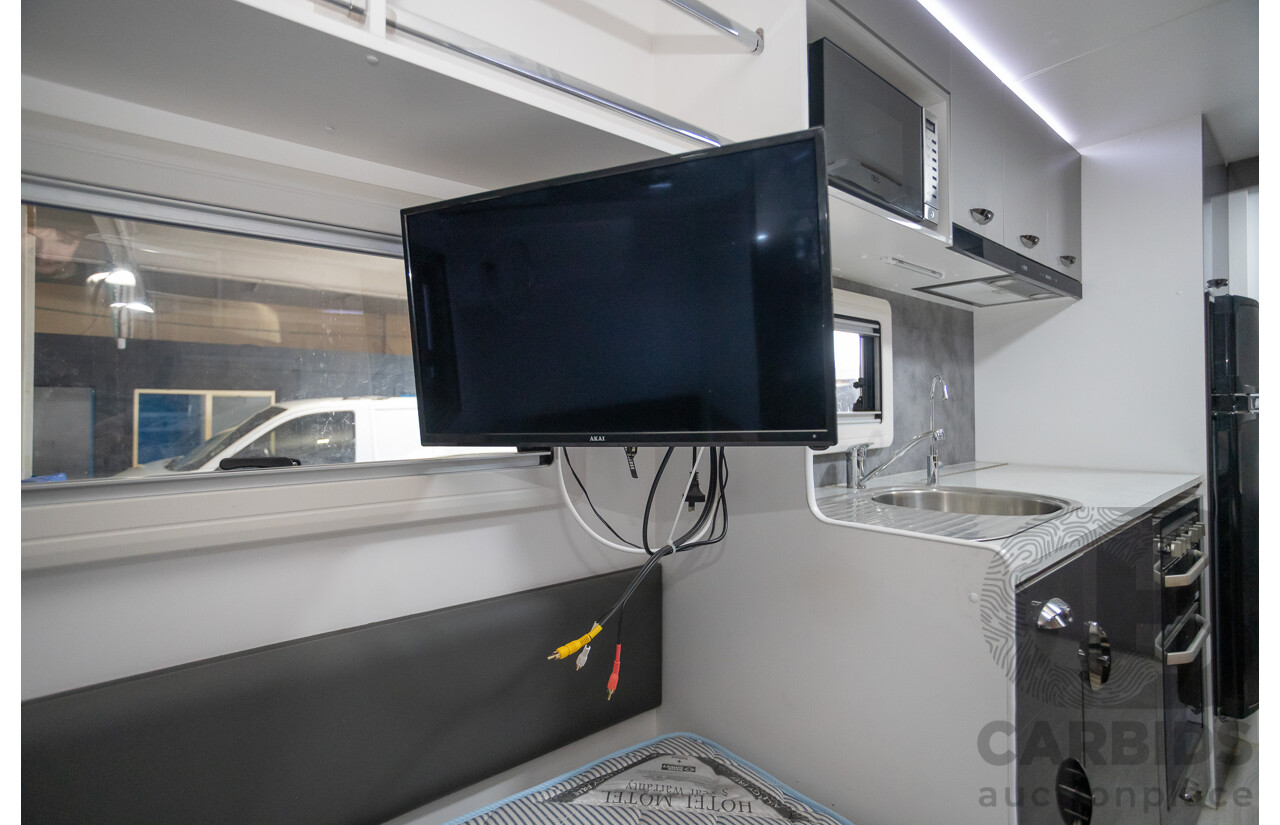2023 Viscount V1 Premium 17" Caravan