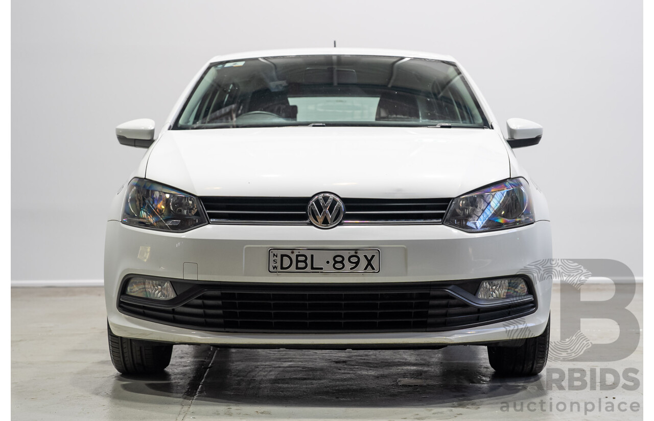 10/2015 Volkswagen Polo 66 TSI Trendline 6R MY16 5d Hatchback White Turbo 1.2L