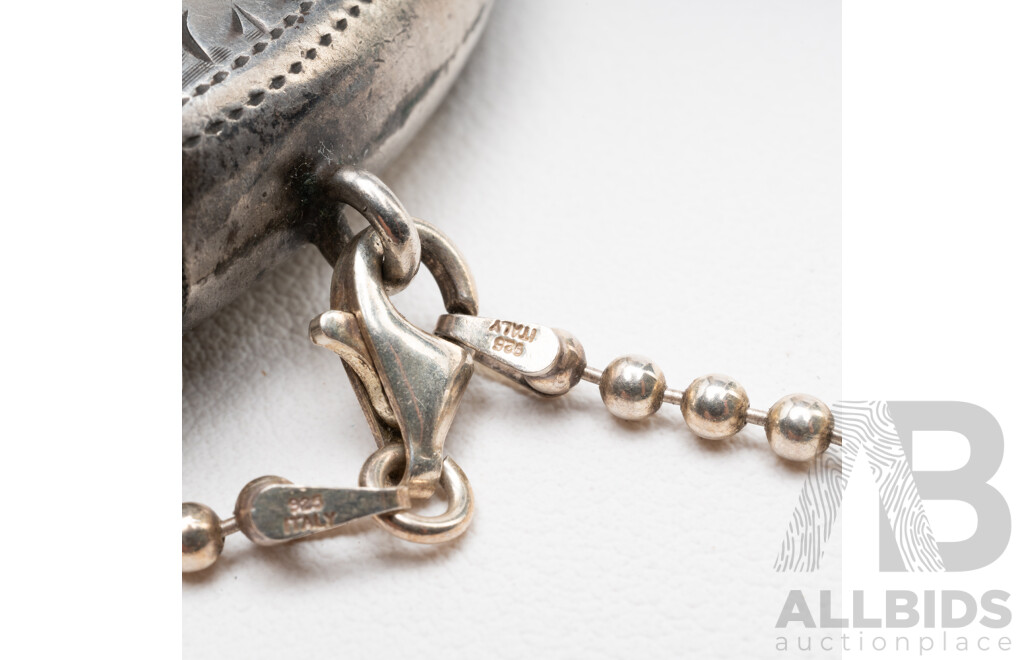 Vintage Sterling Silver Chain & Engraved Vesta Case - 38.98gms