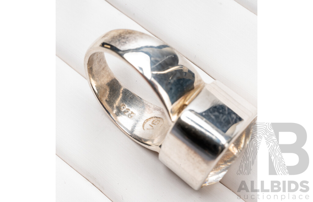 925 Sterling Silver & White Quartz Dress Ring - Size P