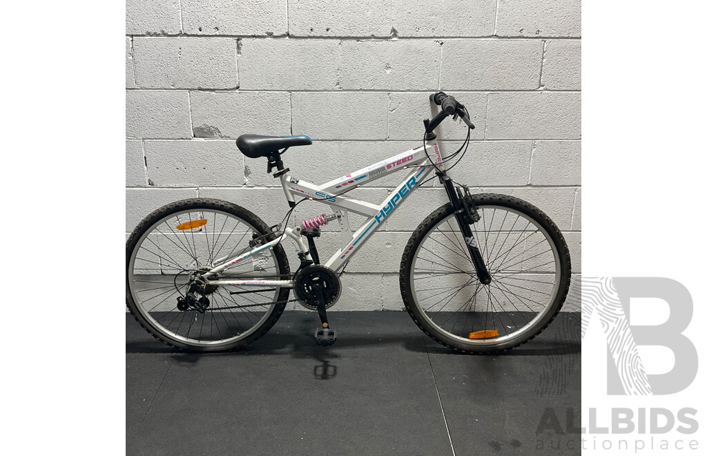 HYPER Steed 66 Mountain Bike