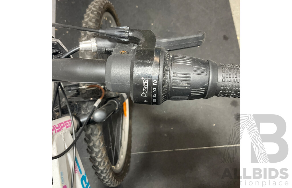 HYPER Steed 66 Mountain Bike
