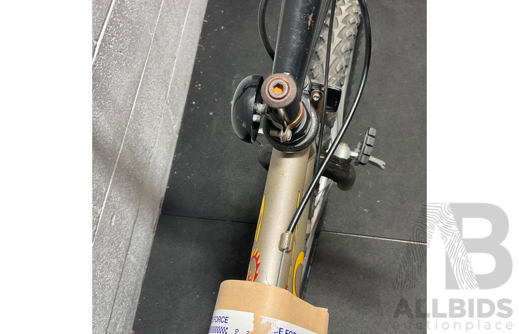 APOLLO Summit Mountain Bike