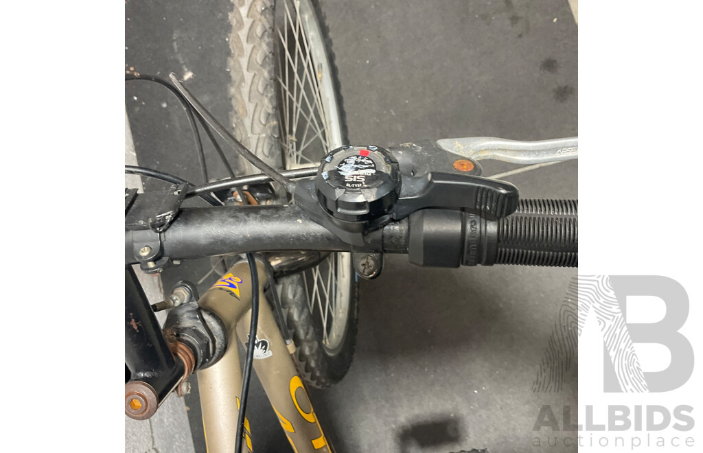 APOLLO Summit Mountain Bike