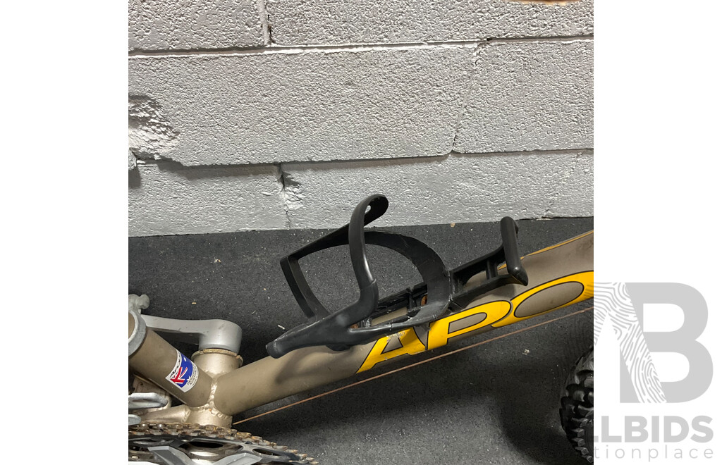 APOLLO Summit Mountain Bike