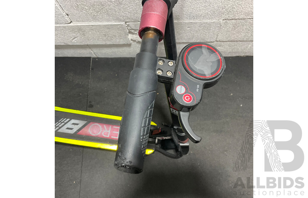 ZERO 8 Electric Scooter