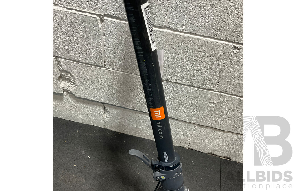 XIAOMI MI Electric Scooter