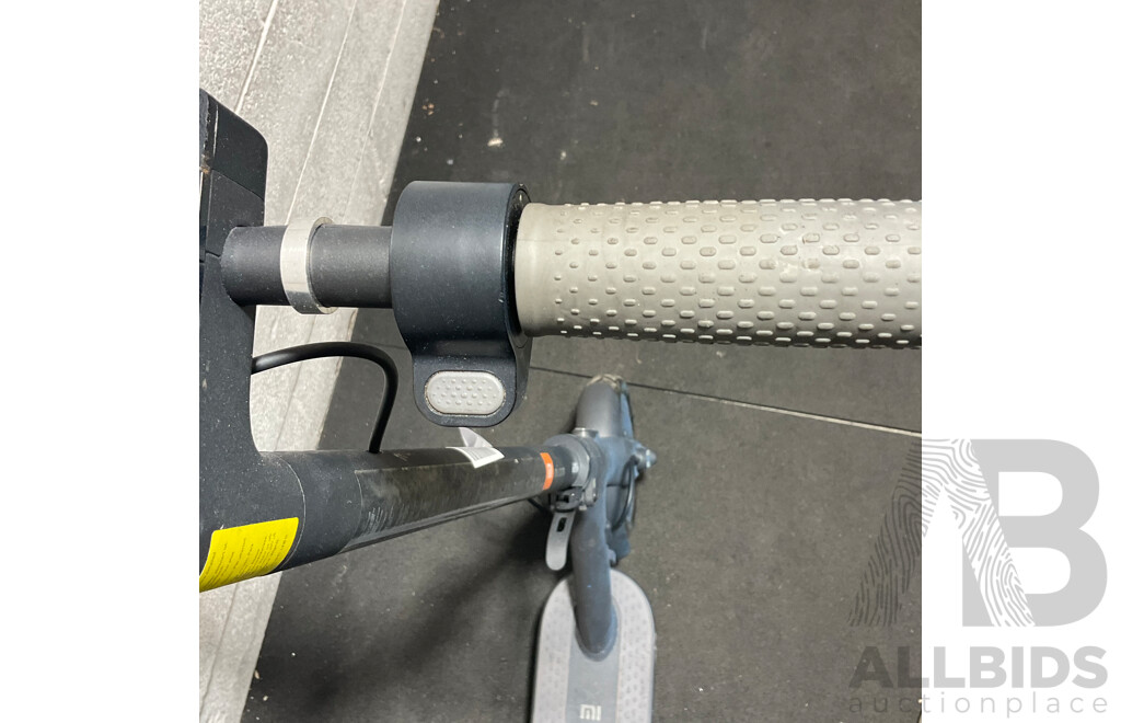 XIAOMI MI Electric Scooter