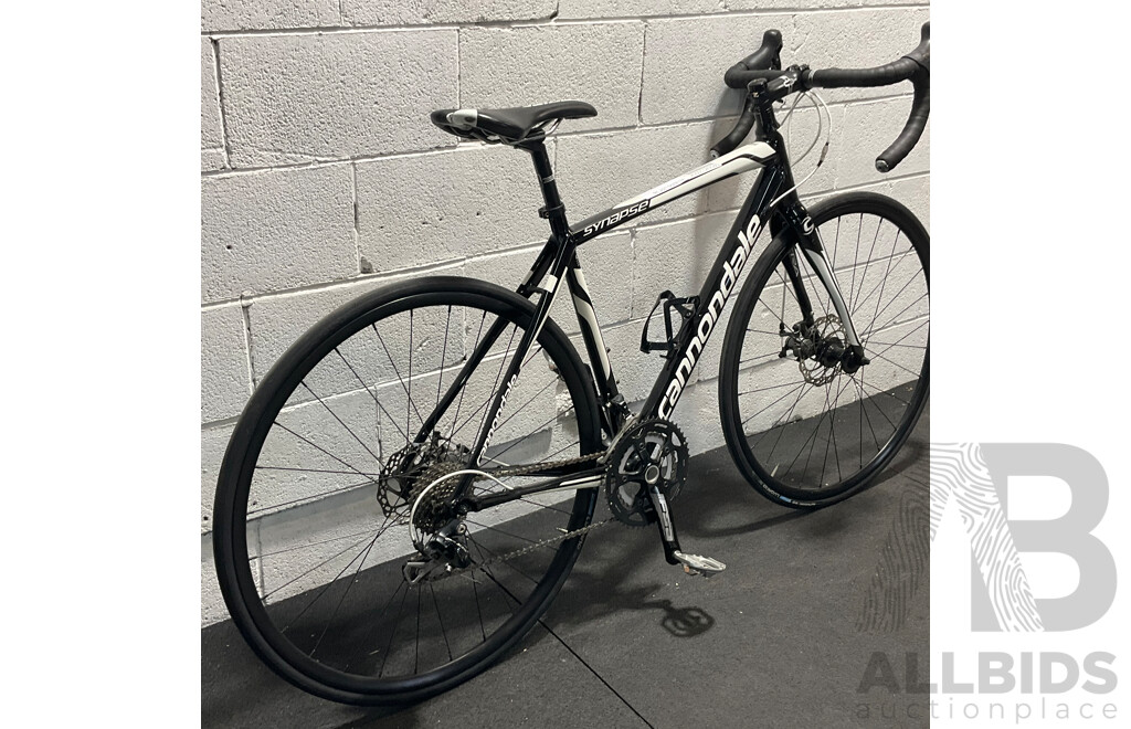 CANNONDALE Road Bike