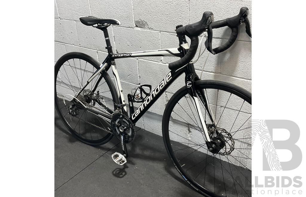 CANNONDALE Road Bike
