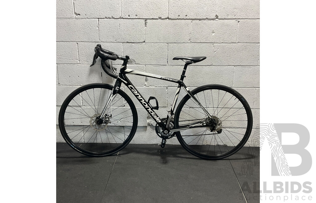 CANNONDALE Road Bike