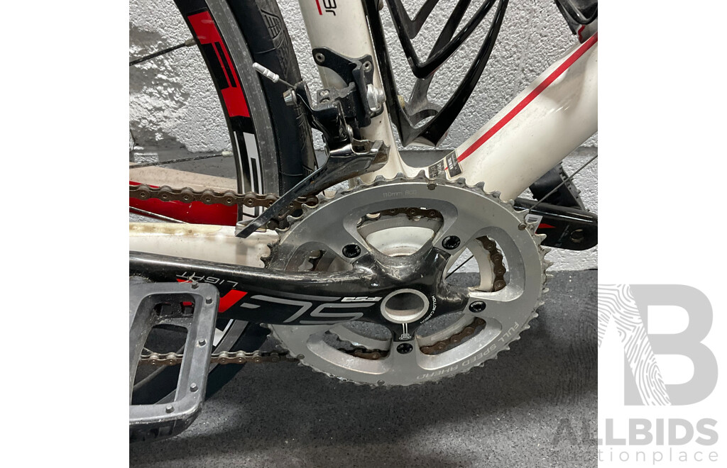 SPECIALIZED Amira Road Bike