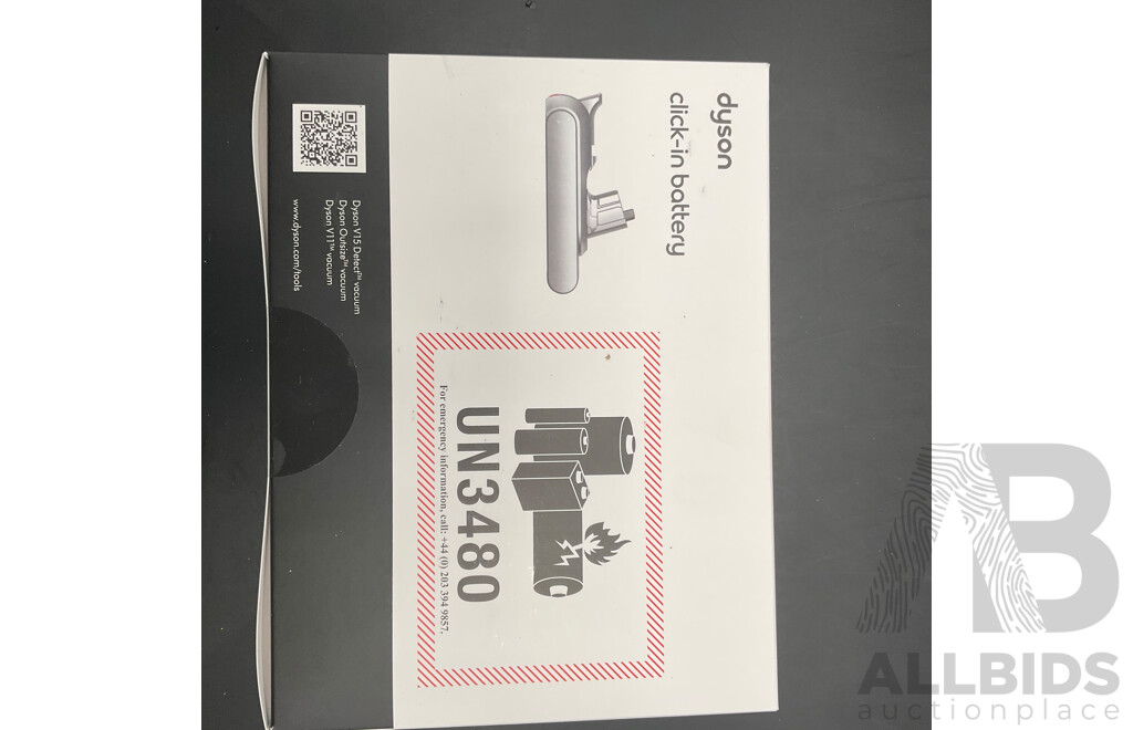 DYSON Click in Battery - Lot of 2