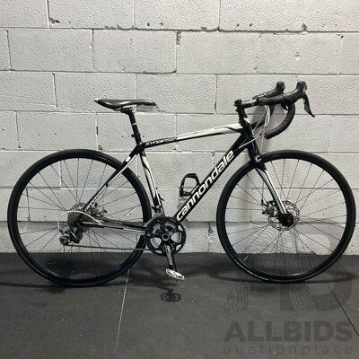 CANNONDALE Road Bike