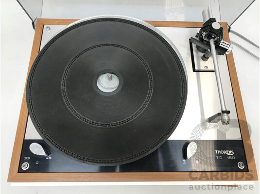 Vintage Thorens (TD-160) Classic Belt-Drive Turntable