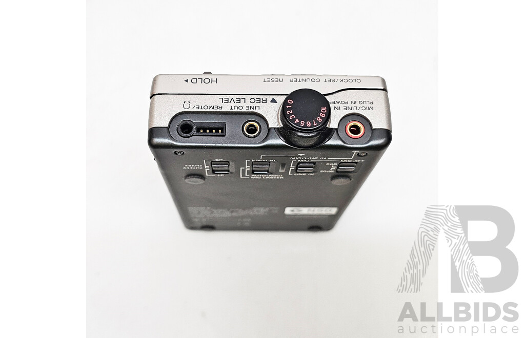 Vintage Sony (TCD-D100) Portable Digital Audio Tape Recorder