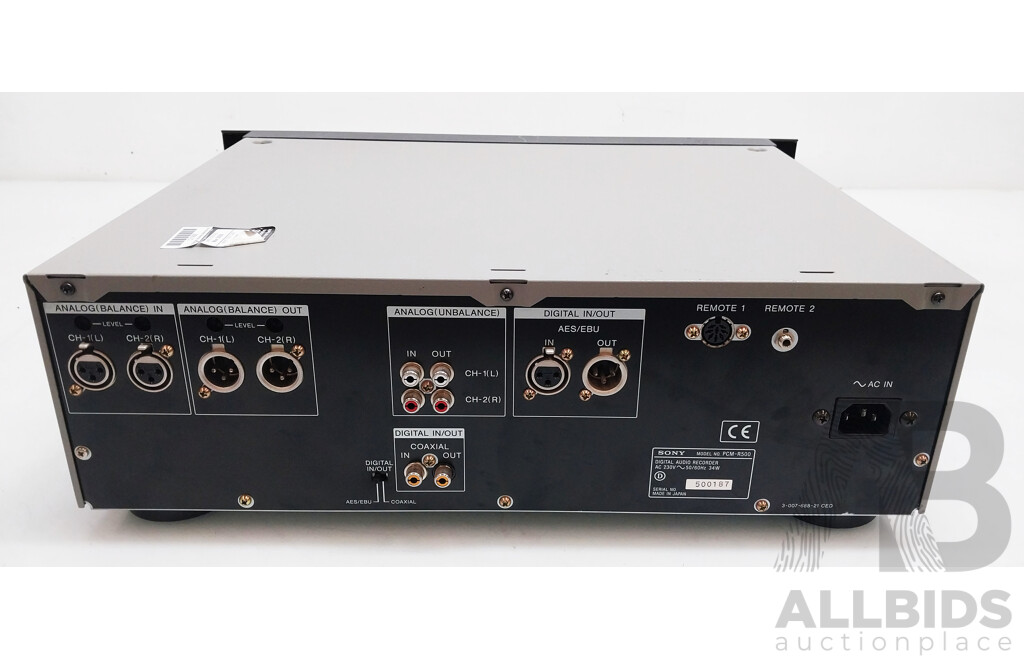 Sony (PCM-R500) Digital Audio Tape Recorder