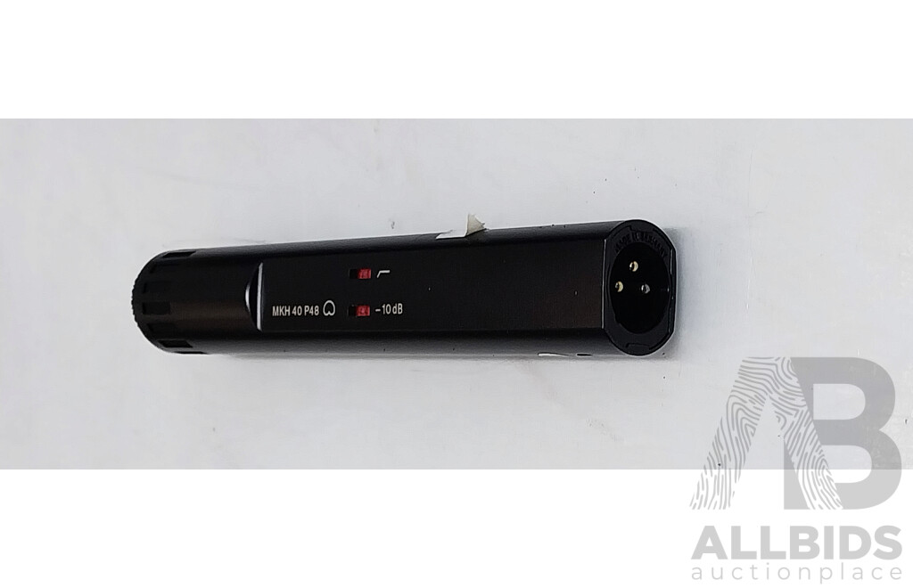 Sennheiser (MKH 40 P48) RF Condenser Cardioid Microphone