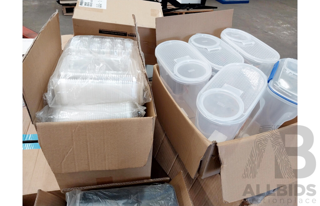 Pallet Lot of Assorted Catering/Restaurant Equipment Including Bento Boxes, Trays, Pitchers, Containers, and More