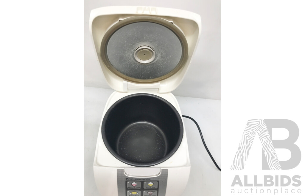 Panasonic (SR-DF181) Electric Rice Cooker
