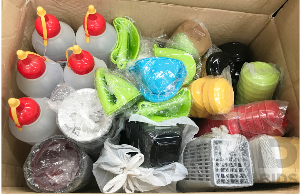 Lot of Assorted Catering/Restaurant Equipment Including Aprons, Containers,  Baskets, Mixing Bowls, Vacuum Universal Heads, and More