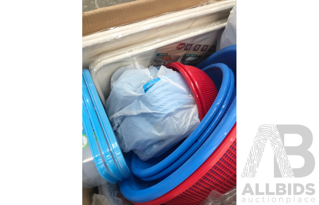 Lot of Assorted Catering/Restaurant Equipment Including Aprons, Containers,  Baskets, Mixing Bowls, Vacuum Universal Heads, and More